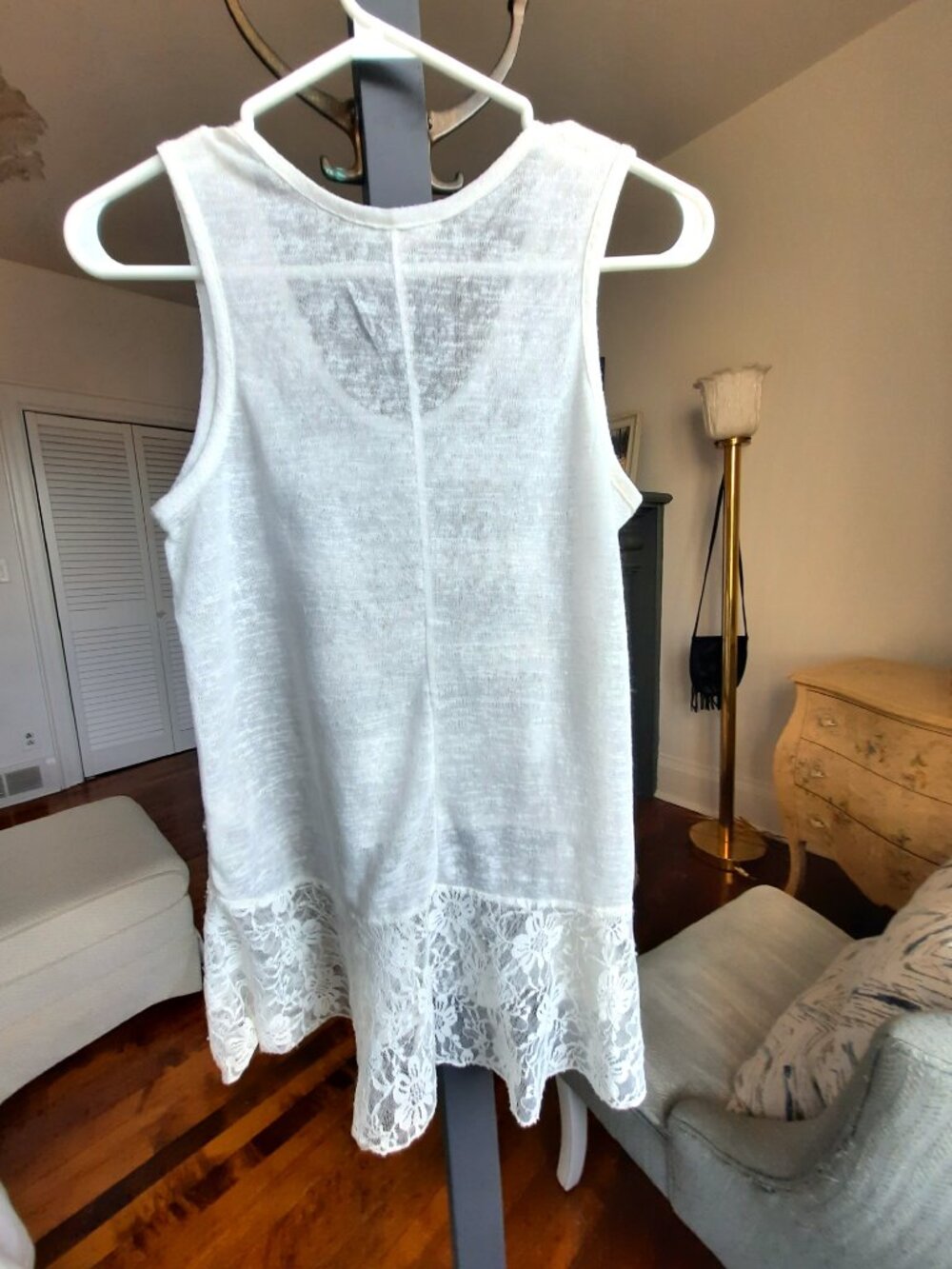 White Lace Trim Peplum Camisole – Soft & Feminine - Picture 5 of 7